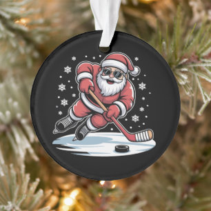 Ornamento Papai Noel engraçado de Natal jogando hóquei no ge