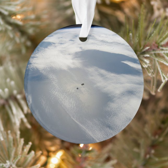 Ornamento Pequenos Satélites Orbitam Acima De Uma Parte Da T (Árvore)