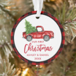 Ornamento Pincel Script Truck First Christmas Red Xadrez<br><div class="desc">Roteiro Vermelho Moderno do Pincel Vermelho Primeiro Natal Watercolor Vintage Red Truck com Ornamento da Árvore de Natal - Xadrez Vermelha</div>