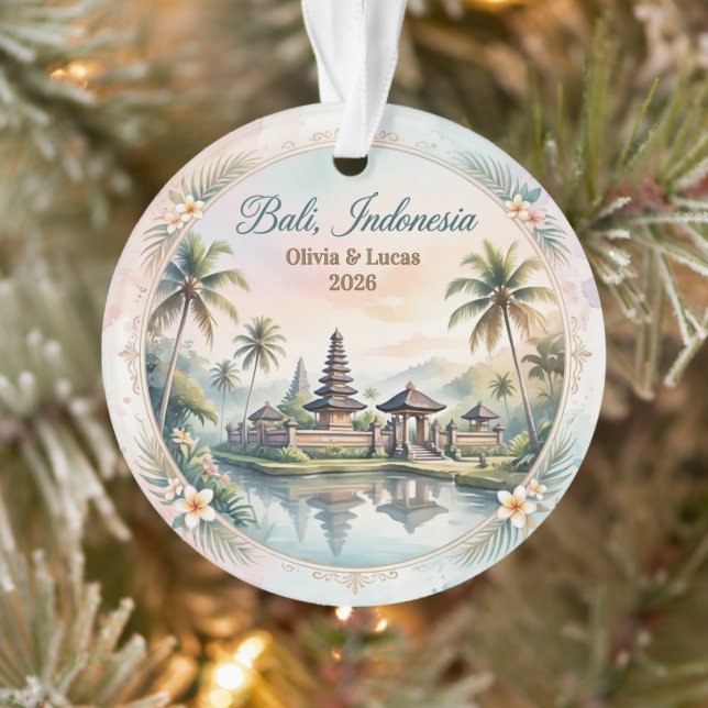Ornamento Presente de Lua de Mel Personalizado Bali Indonési (Árvore)
