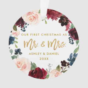 Ornamento Primeiro Natal Floral Dourado Remoção de Fotogra