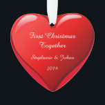 Ornamento Primeiro Natal Juntos 2019 Coração Romântico Bonit<br><div class="desc">Projetado para o Natal de 2019,  este foi projetado com design amoroso romântico vermelho no fundo vermelho sólido e modelos personalizadas de texto para inserir seus nomes. Um presente romântico perfeito para o casal comemorar o seu primeiro Natal.</div>