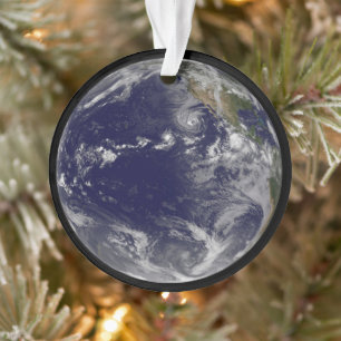 Ornamento Terra cheio Mostrando Várias Tempestades Tropicais