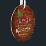 Ornamento Wood Brush Script First Christmas Truck FOTO VOLTA<br><div class="desc">Rustic Wood Modern Brush Escreve Nosso Primeiro Natal Como Sr. e Sra. - Watercolor Vintage Red Truck Ornament - Fotografia Back</div>