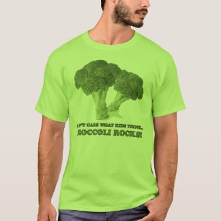 Os brócolos balançam o t-shirt (o verde)