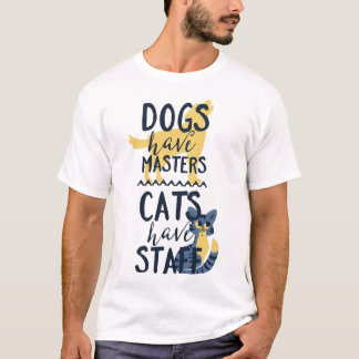 Os cães têm gatos do mestrado ter o t-shirt dos