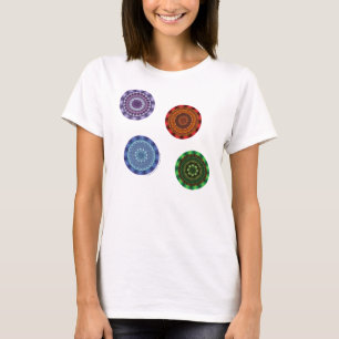 Os elementos da camisa clara das mulheres Mandalas