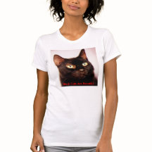 Os gatos pretos são t-shirt bonito