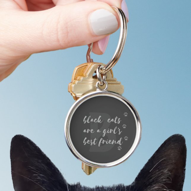 Os Gatos Pretos são um Chaveiro personalizado de m (if your best friend is a black cat, this keychain is just for you. Add your initial (or your cat's))