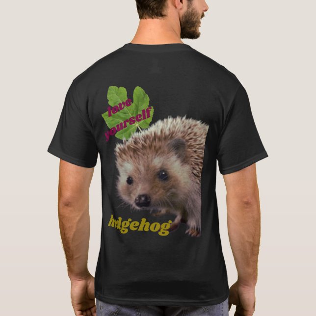 ouriço real numa t-shirt (Verso)