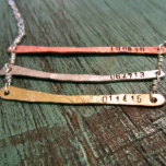 Ouro cor-de-rosa da série tripla, prata, & colar<br><div class="desc">Verifique para fora este artigo feito mão e customizável - a colar do Stratus. Indique muitas camadas de sua vida com esta parte muito original.</div>