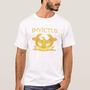 Ouro invictus em camiseta branca