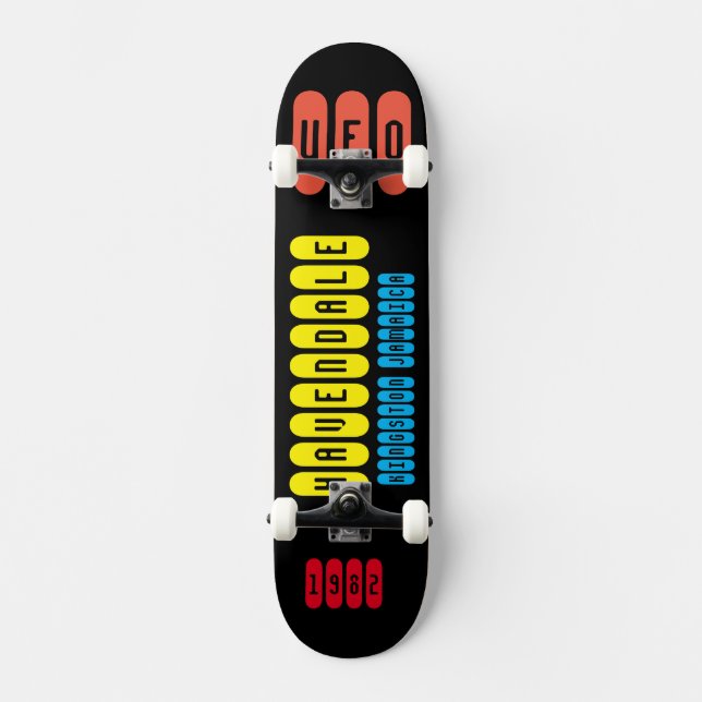 OVNI É REAL / TST Skateboard (Frente)