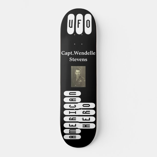 OVNI / HEROI AMERICANO / TST Skateboard (Frente)