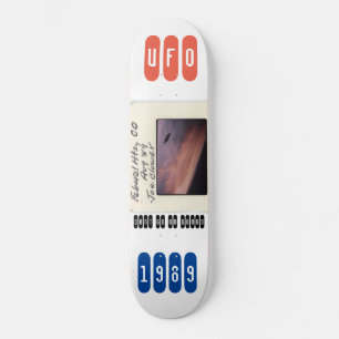 ÓVNI SÃO REAIS / TST Skateboard