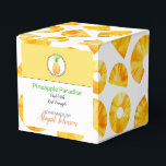 Pacote de Banho e Corpo Homemade | Caixa de ananás<br><div class="desc">Este design de abacaxi de aquarela bonitinho é totalmente personalizável, então ele pode ser usado para qualquer um dos presentes de seu abacaxi aromatizado ou aromático artesanal, mas também para projetos de costura e artesanato que tenham um tema de abacaxi ou padrão de abacaxi e não apenas seus presentes de...</div>