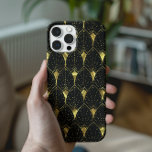 Padrão Dourado De Arte Brilhante Em Fundo Preto<br><div class="desc">Dourados tons Art Deco elegante,  geométrico e padrão sem soldadura sobre fundo preto. A cor preta do fundo pode ser alterada contra um design dourado com fundo transparente. As cores mais escuras parecem as melhores.</div>