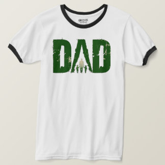 PAI caminhando com crianças Ringer T-Shirt