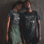 Pai de aniversário intenso | Foto Memorial T-Shirt<br><div class="desc">Camisa memorial de Pai de aniversário intensa,  com foto e texto editável. Todos os estilos de fonte,  tamanhos e cores podem ser alterados clicando no link personalizar depois de personalizar.</div>