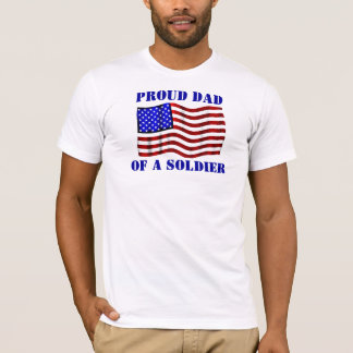 Pai orgulhoso de um t-shirt do soldado