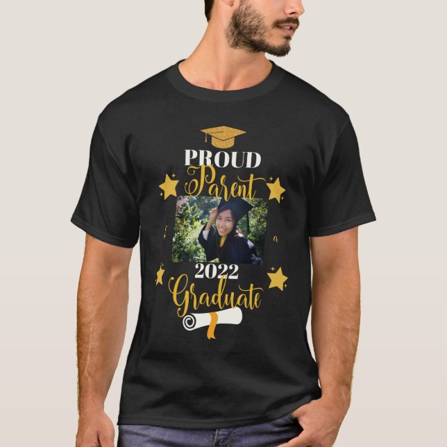 Pai Orgulhoso de um T-Shirt Preto Formando 2022 (Frente)
