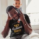 Pais 1Dia de os pais T-Shirt<br><div class="desc">Então, este Dia do Pai, dê ao seu marido um presente que ele nunca esquecerá - uma camiseta pai legal com o seu nome, o ditado "Dia do Pai das ruas", e o ano. É um presente que lhe mostrará o quanto você o ama e o aprecia. A melhor parte...</div>