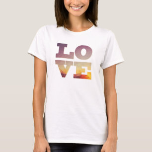 Palavra de camiseta design polgonal ombre moderna.