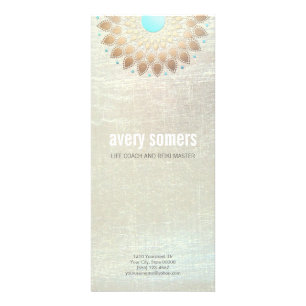 Panfleto Dourada Lotus Yoga e Meditação Professora Health