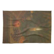 Evergreen Table – Candlelight and Calm