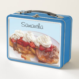 Pão Doce Com Morangos E Creme