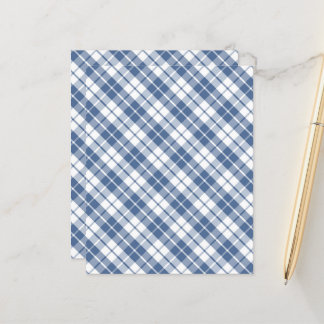 papel com estampas de xadrez de tartã azul e branc