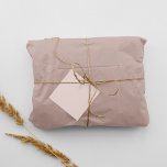 Papel de cor sólida bege de Cinza elegante<br><div class="desc">Este papel de tecido de cor sólida combina com a nossa boemia: pêssego, pincel, rosa, material de embrulho de presente bege. Excelente para chás de fraldas, graduações, aniversários, chás de panela, casamentos e aniversários. Papel De Tecido De Cor Sólido Da Cinza Elegante. CDB3AC colorido. Veja a nossa coleção para mais...</div>