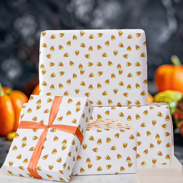 Papel de embrulho branco e laranja com padrão de C (Cute candy corn pattern wrapping paper just for you)