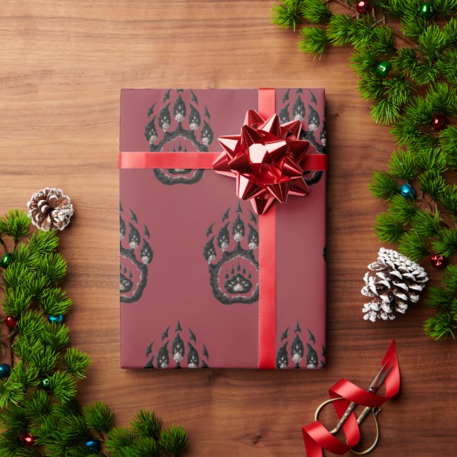Papel de embrulho com impressão de pata de urso em (Presente de Natal)
