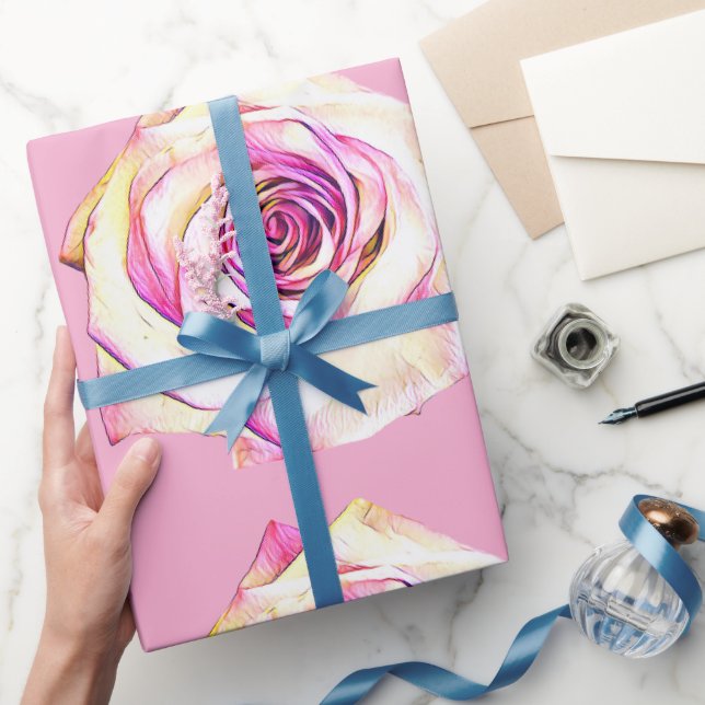 Papel de embrulho com padrão de rosa cor-de-rosa e (Presentear)