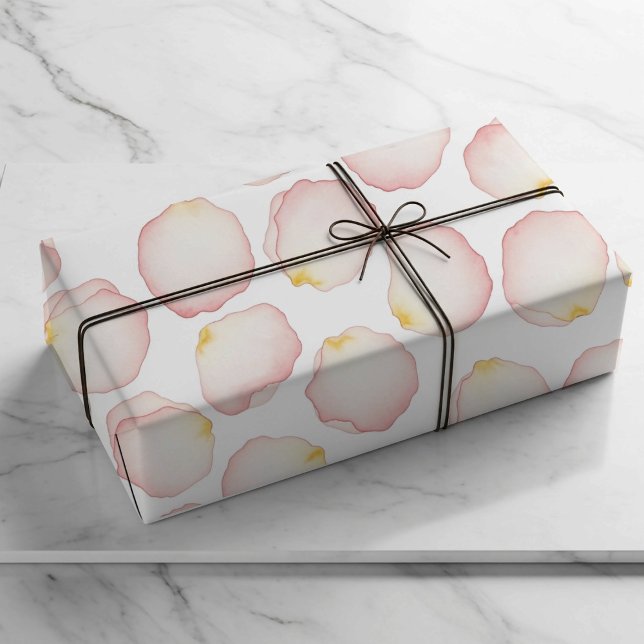 Papel de embrulho com pétalas rosa em aquarela (Criador carregado)