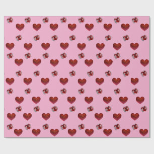 Papel de embrulho coração vermelho em fundo rosa a