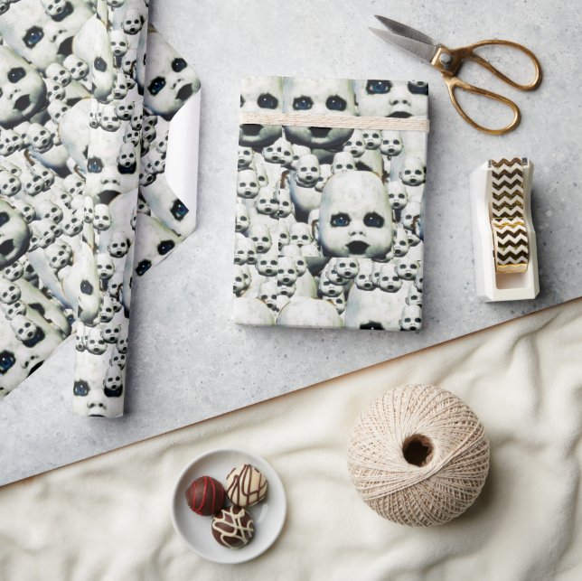 Papel de embrulho de boneca assombrada (Artesanato)