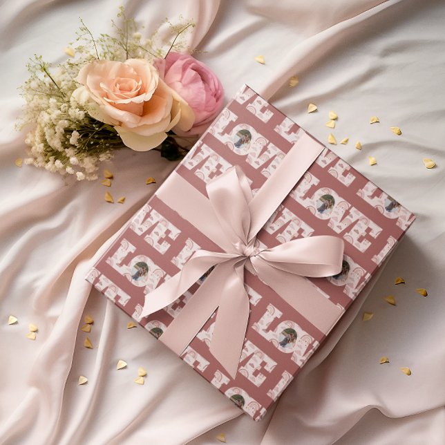 Papel de embrulho de foto arco-íris Boho Amor (Celebrate someone you love with this boho rainbow personalized photo wrapping paper! )