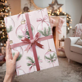 Papel de embrulho de Natal com ornamentos cor-de-r