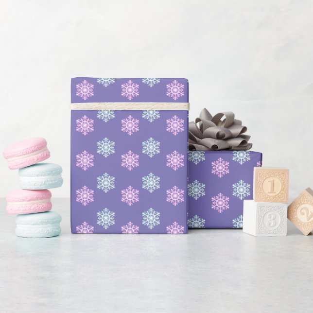 papel de embrulho de neve de Natal roxo (Chá de bebê)
