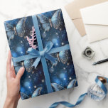 Papel De Presente A borboleta mágica azul encantada fantasia caprich<br><div class="desc">Este design emite um luxo, elegante e chic loo. Apresenta borboletas com suas asas espalhadas abertas contra um fundo azul escuro infundido com luzes cintilantes brilhantes e vagalumes. As borboletas parecem brilhar suavemente. Esta ilustração mágica e genérica de conteúdo é ideal para conto de fadas; casamentos de temas de borboletas...</div>
