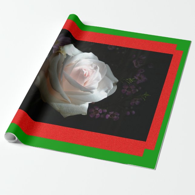 Papel De Presente A Rosa Branca - (Desenrolado)