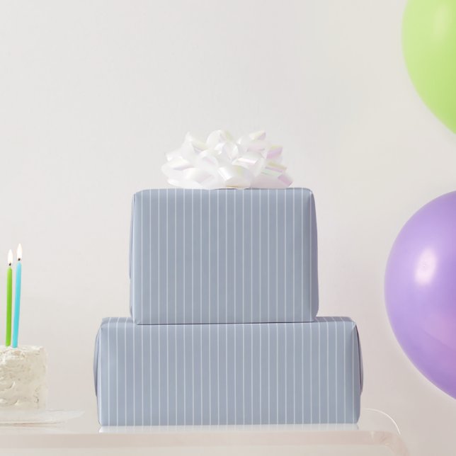 Papel De Presente Aniversário Listras Finas Brancas Azul Chic (Presentes para festas)