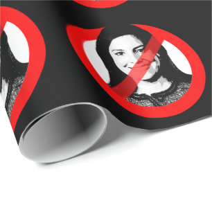 PAPEL DE PRESENTE ANTI-ELISE STEFANIK