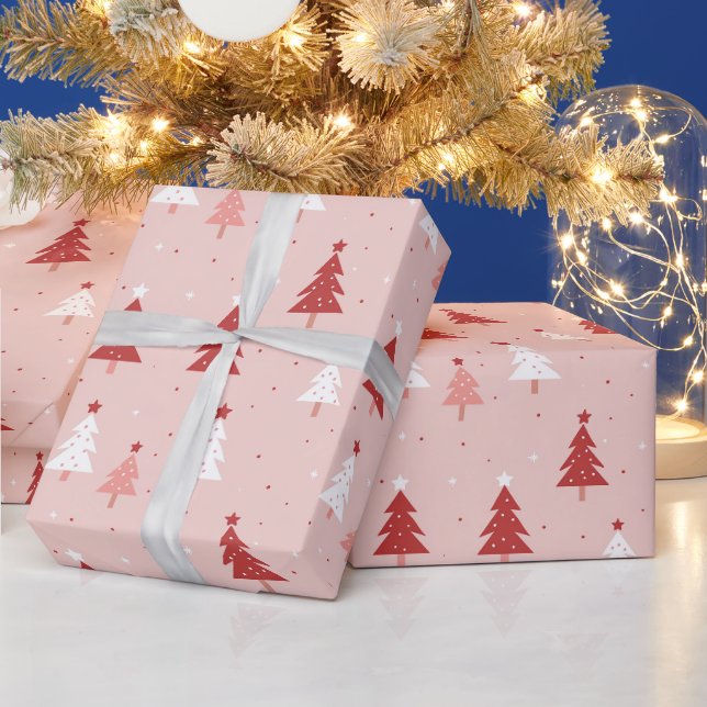 Papel De Presente Árvores De Natal Vermelhas E Rosa Em Um Fundo Rosa (Feriados)