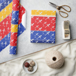 Papel De Presente Aviões Voam em Formação de Azul Vermelho e Amarelo