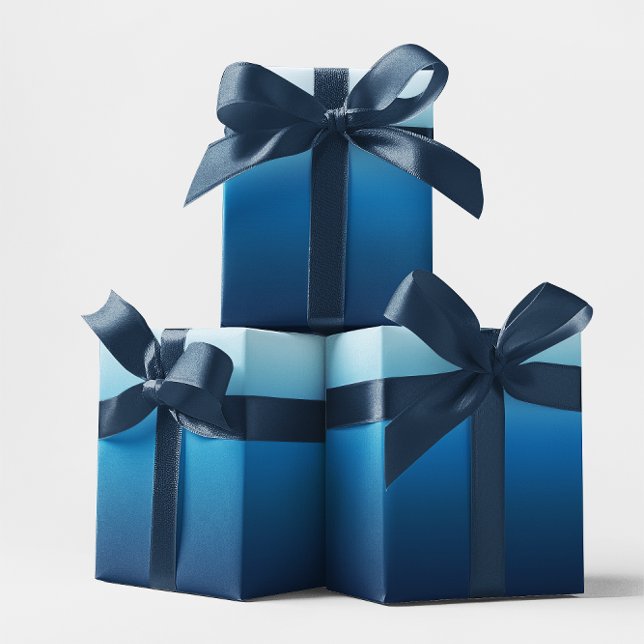 Papel De Presente Azul Céu para Azul Oceano Ombre (Azure Sky to Ocean Blue Ombre Wrapping Paper)