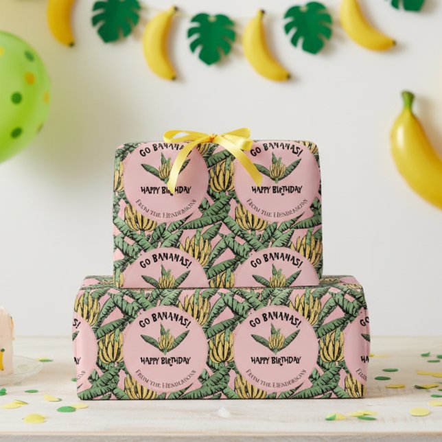 Papel De Presente Bananas de cor rosa exótica Feliz Aniversário Selv (Fun Go Bananas Birthday Party Wrapping Paper. Yellow Bananas, Banana Leaves Happy Birthday Gift Wrap)