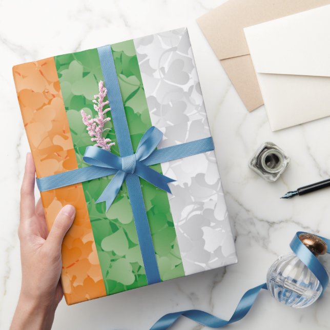 Papel De Presente Bandeira da Irlanda com um padrão de pântanos (Presentear)